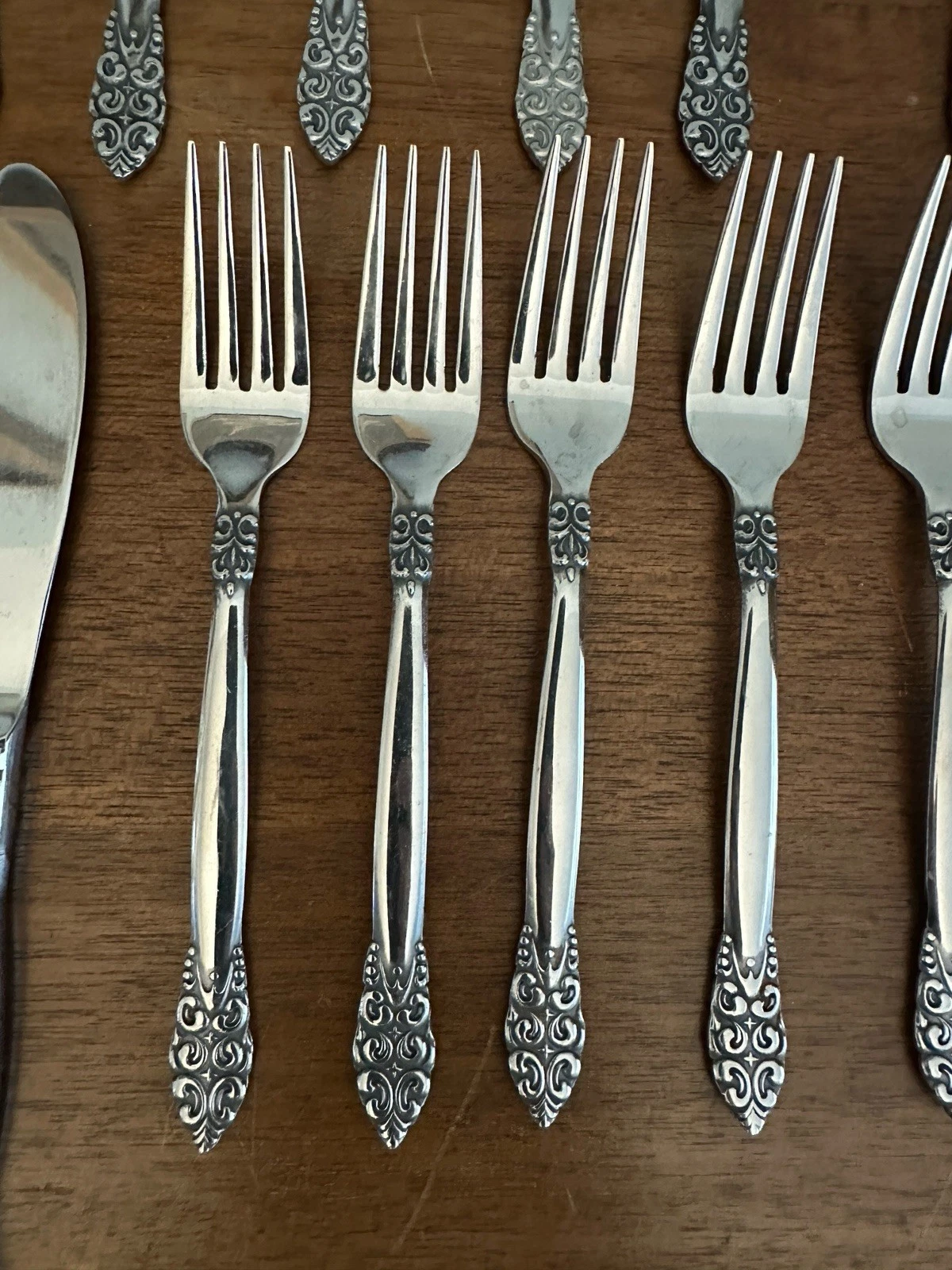 Lot Vintage Continental Stainless Japan Flatware 42 Pieces Knives Forks Spoons