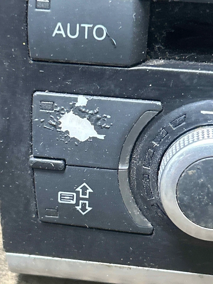 Fits 2007-2009 Audi Q7 Heater A/C Control OEM#:4L0820043FWET - Image 2 of 4