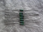 8 Electronic Resistors (J)
