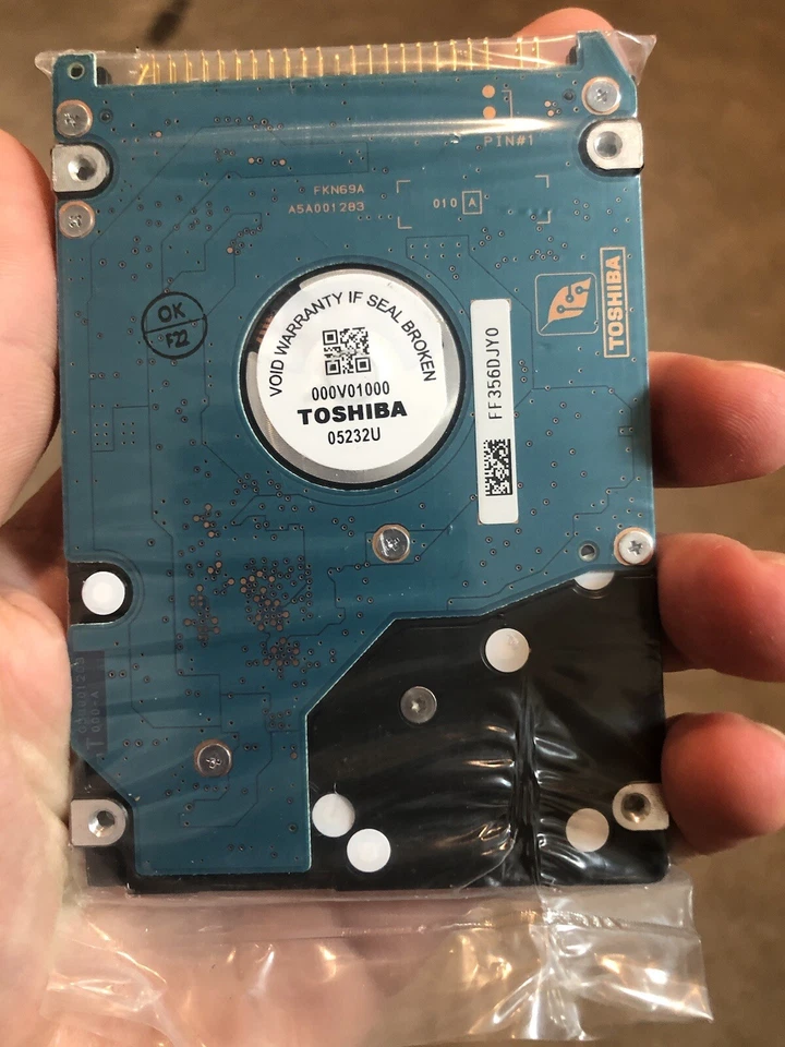 Toshiba MK1032GSX 100GB Internal 5400RPM 2.5" (HDD2D30) HDD - Image 2 of 2