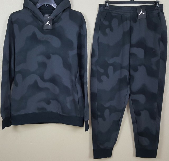 camo nike sweatsuit