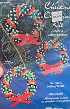 Sulyn HOLIDAY WREATH Makes 3 Vtg Sequin Bead Christmas Ornament Craft Kit NOS