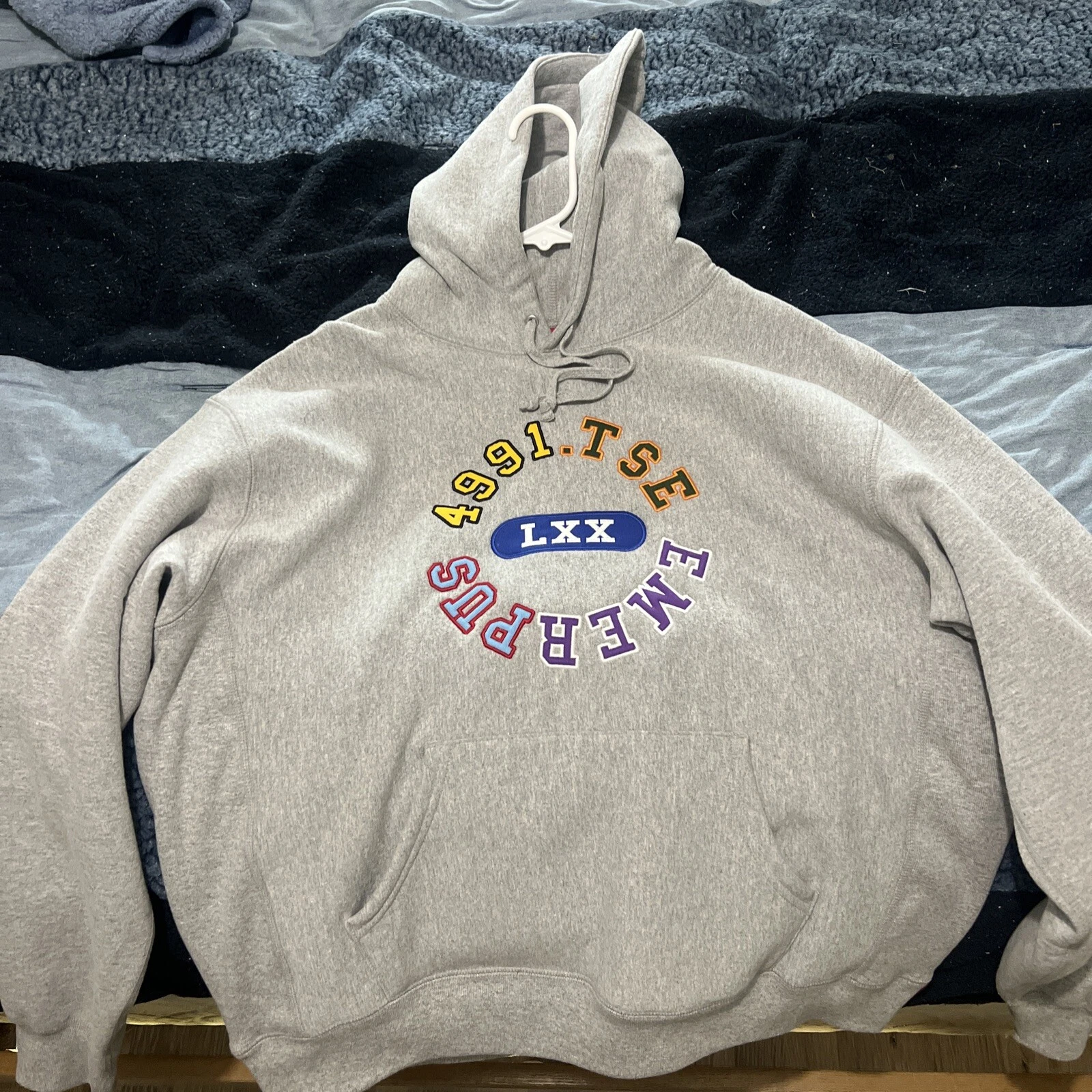 Sweat à capuche Supreme 