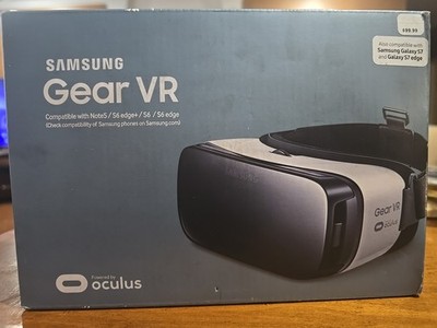 Samsung Gear VR Powered by Oculus SM-R322 Virtual Reality Headset