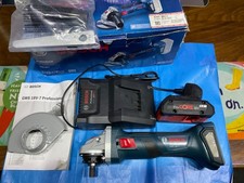 Bosch Professional GWS 18V-7 Angle Grinder 125mm 1 x 4amp battery n charger