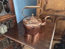 A BEAUTIFUL LARGE ANTIQUE GEORGIAN ROUND COPPER KETTLE, CIRCA 1830.