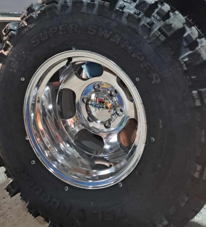 4 Mickey Thompson Canyon 16x12 8x6.5 Wheels for LIFTED OBS Ford