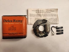 OEM DELCO REMY NOS 1940'S-50'S IGNITION CONTROL BREAKER WITH POINTS & CONDENSER