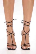 FASHION NOVA Women's Size US 9 Heart Flirtationship Heel Black Strap Sandals NWB