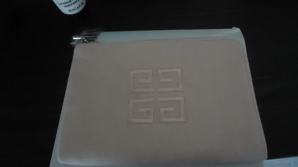 Moschino Gold eau parfüm 30 ml, Estee Lauder und Zugaben - Bild 4 von 4