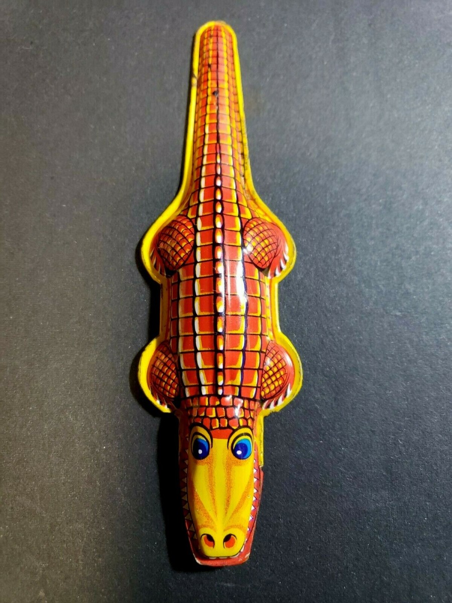 Vintage Alligator Tin/Metal Noisemaker Clicker - US Metal Toy US