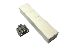 Allen Bradley 1492-WD4 Ser. A Terminal Block 4 Square mm 300V LOT OF 7