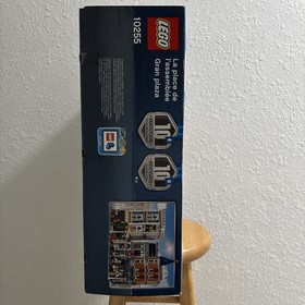 LEGO Creator Expert: 10th Anniversary Modular Building 10255 Assembly Square 