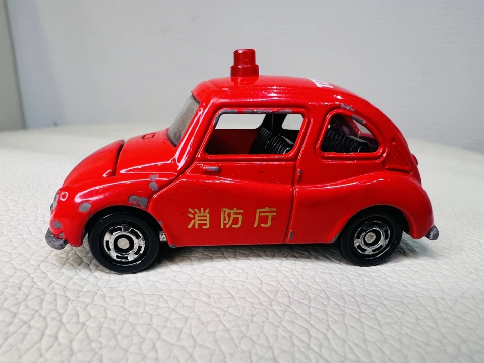 Coche de bomberos Tomica Subaru 2009 vintage Foto 3 de 4