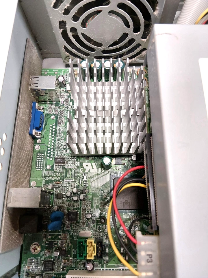 VINTAGE GATEWAY ATX TOWER BRO ESSENTIAL 566C COMPUTER TOWER - OLD SCHOOL GAMING - Image 4 of 4