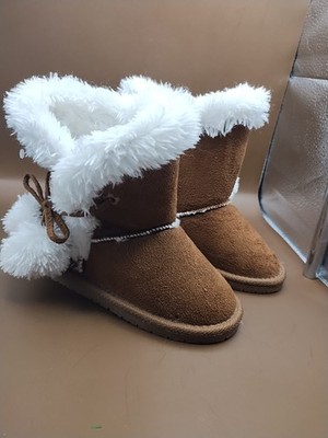 Dawgs Girls Faux Suede And Fur Size 6/7 