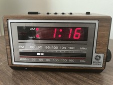 Vintage GE General Electric AM FM Radio Alarm Clock Model 7-4601A-Tested/Works