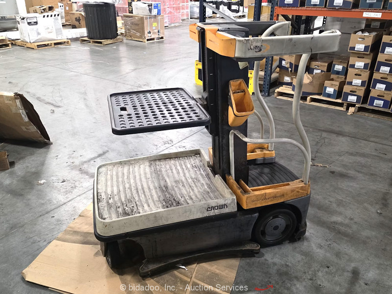 2016 Crown WAV60-118 Electric 118" Vertical Mast Personnel Lift -Parts/Repair