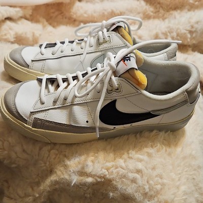 Nike Blazer Low '77 Jumbo White Black Grey DZ2544-100 Men s 7.5 / Women s 9
