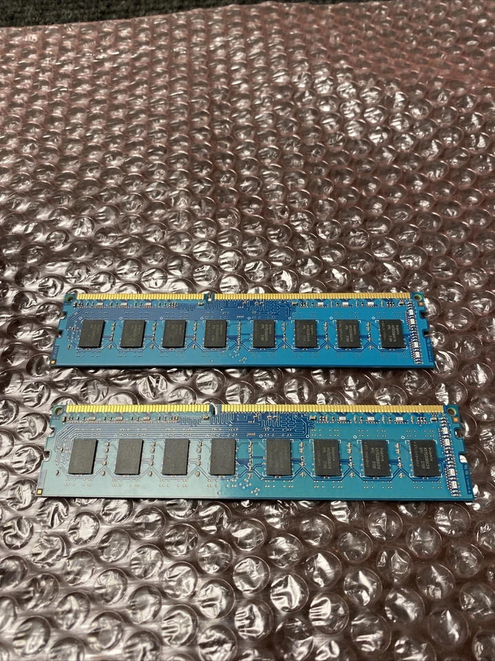 Hynix HMT351U6CFR8C-H9 8GB (4GBx2) PC3-10600U 240-Pin DDR3 Memory - Image 4 of 4