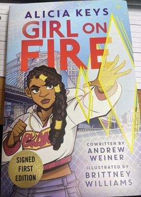 GIRLS ON FIRE ALICIA KEYS AUTOGRAPHED BOOK