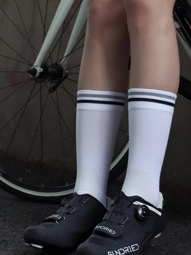 Cycling Socks Running Outdoor High Elastic Reflective Sport Bike Socks Unisex - Video 1 of 1