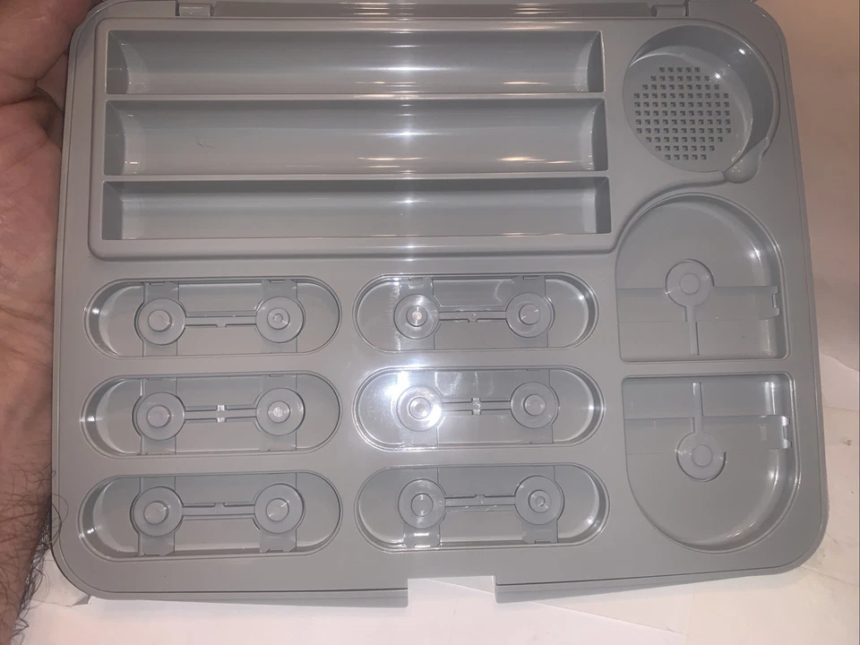 Nuevo estuche de maquillaje gris compacto grande paleta de colores mary kay nuevo con caja rasguños Foto 4 de 4