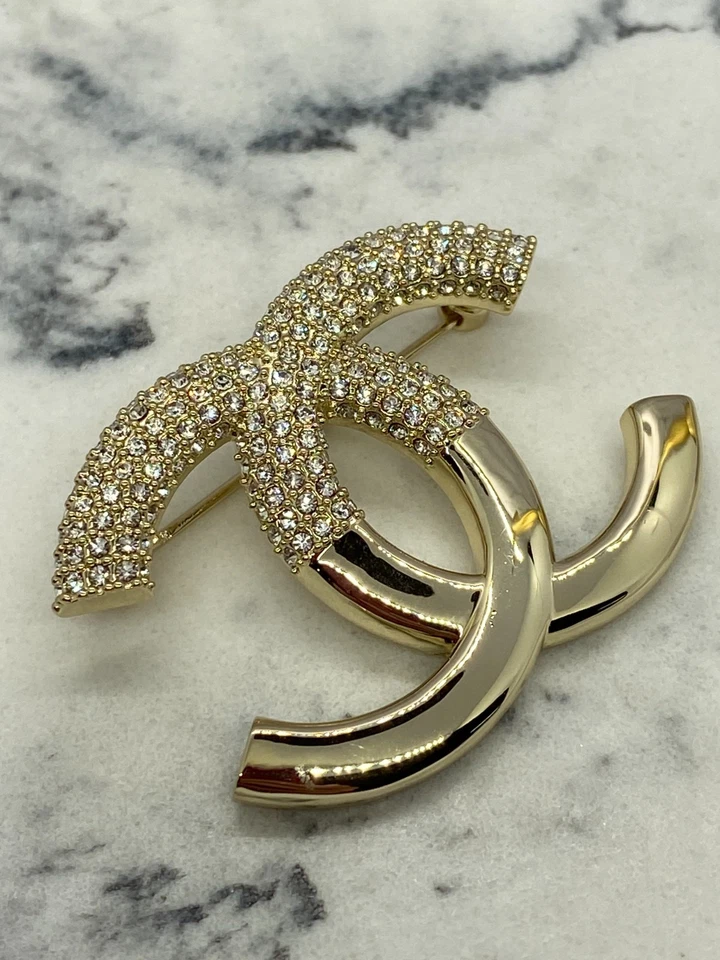 Auténtico broche prendedor Chanel CC - usado / KG3775 Foto 2 de 4