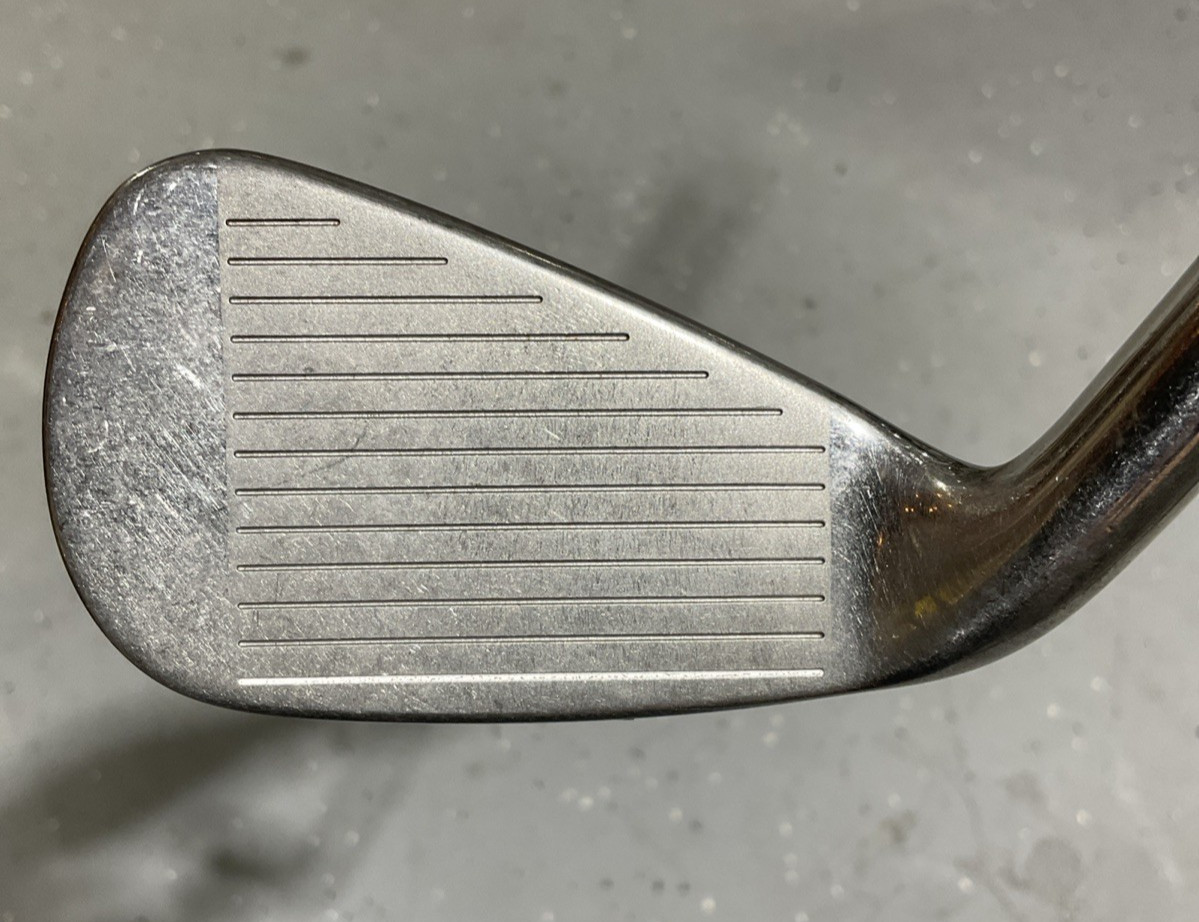 Wilson Staff D200 #7 Iron 37" PROFORCE Regular Flex Graphite Shaft RH USED