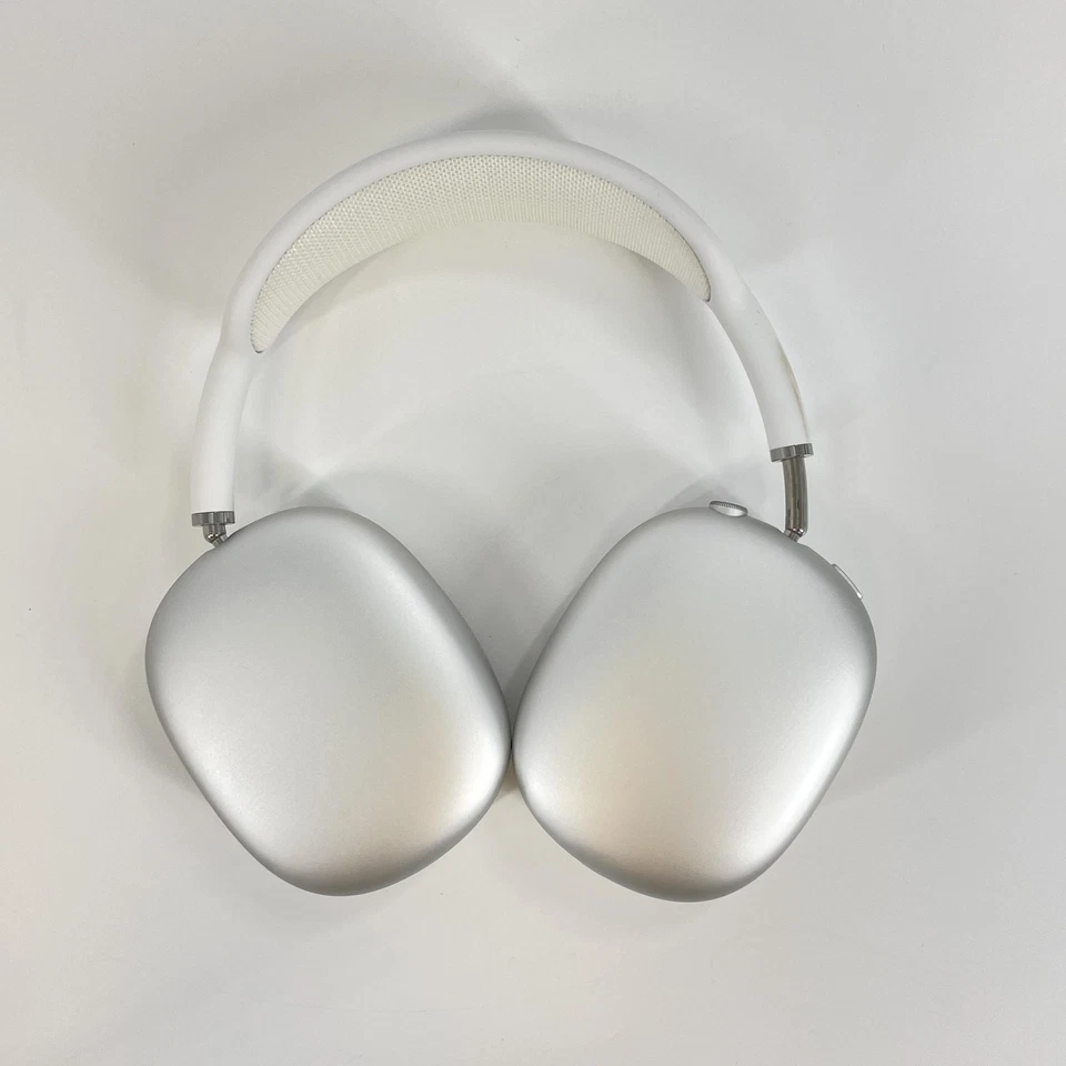 AirPods Max Lightning plateado - muy bueno con mancha marrón en diadema derecha Foto 4 de 4
