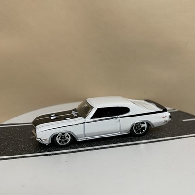 2009 Hot Wheels New Models #7/42 1970 Buick GSX White/Black Stripes w/5 Spoke NM