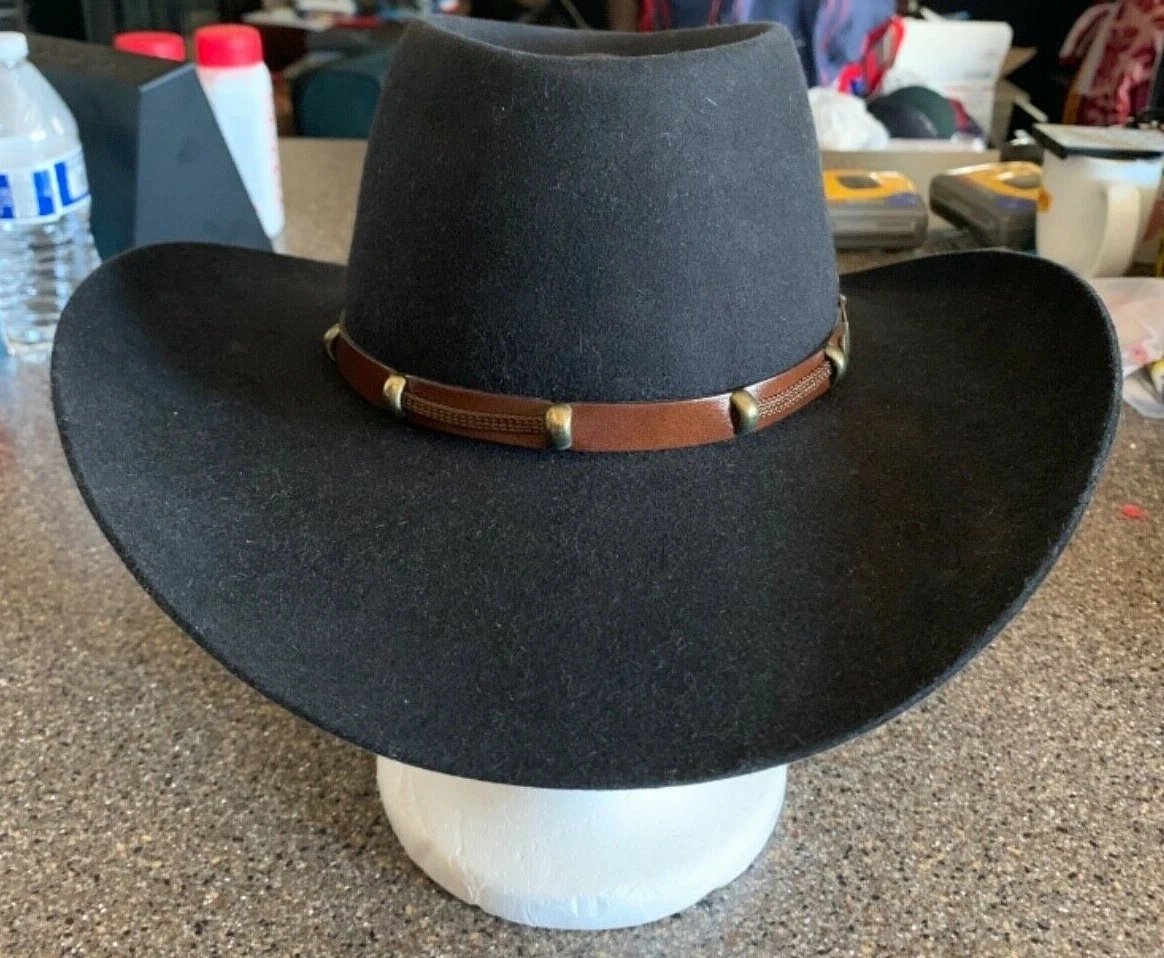The boss akubra deals