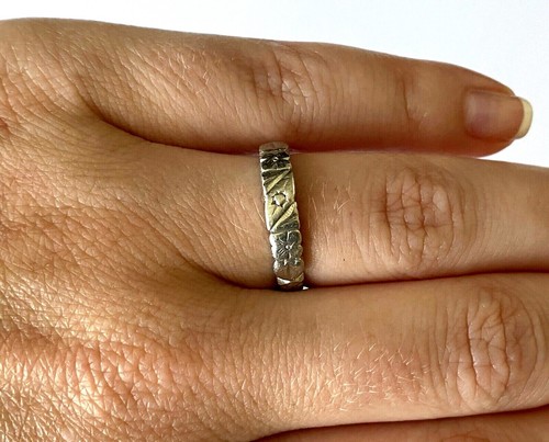Vintage Platinum Etched Floral Ladies Ring Band Size 6 - Picture 6 of 12