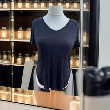 Size S Small 10 12 QVC Antthony Studio Black T-Shirt Tunic Top Vented Back