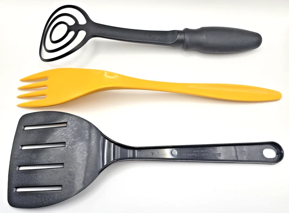Kitchen Utensil Lot Tailor Made Spatula Pampered Chef Mix n Masher, Serving Fork - Image 2 of 4