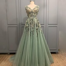 V-Neck Lace Appliques Wedding Dresses High Quality Sleeveless Floor Length Gowns
