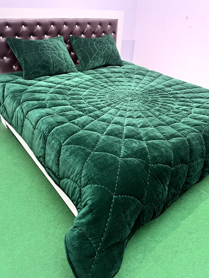 Emerald green velvet spider quilt King Size comforter Bedspread Blankets Bedding - Image 2 of 4