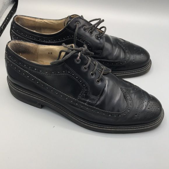 Italian Leather Men's Black Dress Shoes size 10 Gem