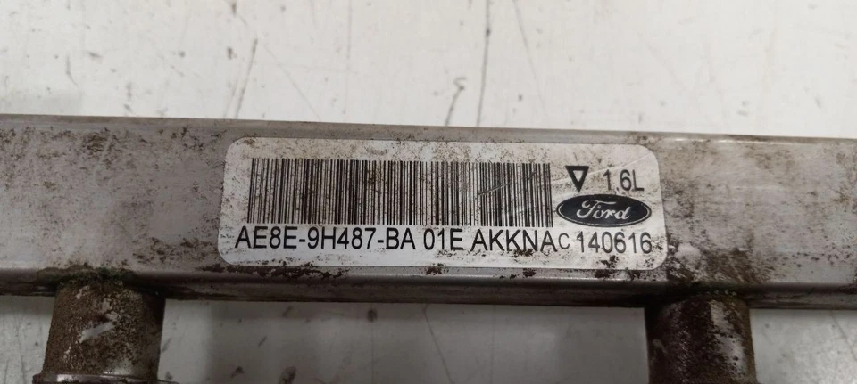 Barra de montaje de inyector de inyección de riel de combustible Ford Fiesta 2014 2015 2016 2017 2018 2019 Foto 2 de 4