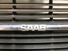 Calandre Saab 900