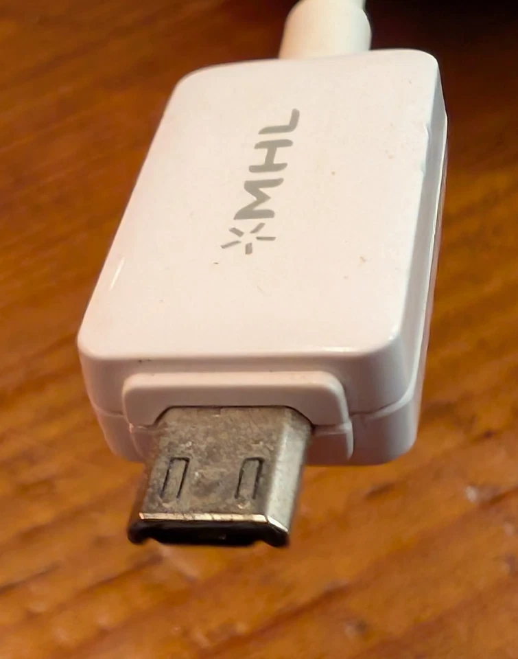 Genuine Samsung Galaxy HDTV Smart Adapter with MHL Technology - Image 2 of 4