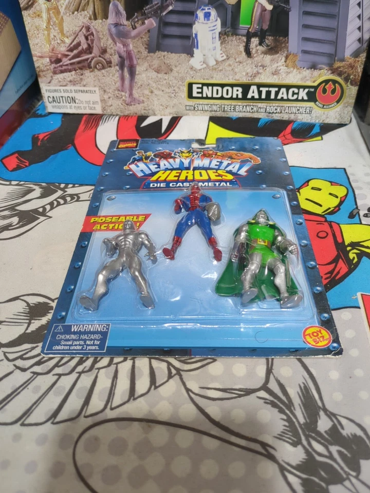 Figuras de metal fundido a presión Marvel Spiderman Silver Surfer Dr Doom ToyBiz 1999 GRATIS Foto 4 de 4