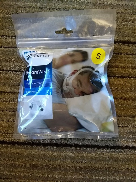 Download Philips Respironics Dreamwear Full Face Small Cushion 1133430 For Sale Online Ebay PSD Mockup Templates