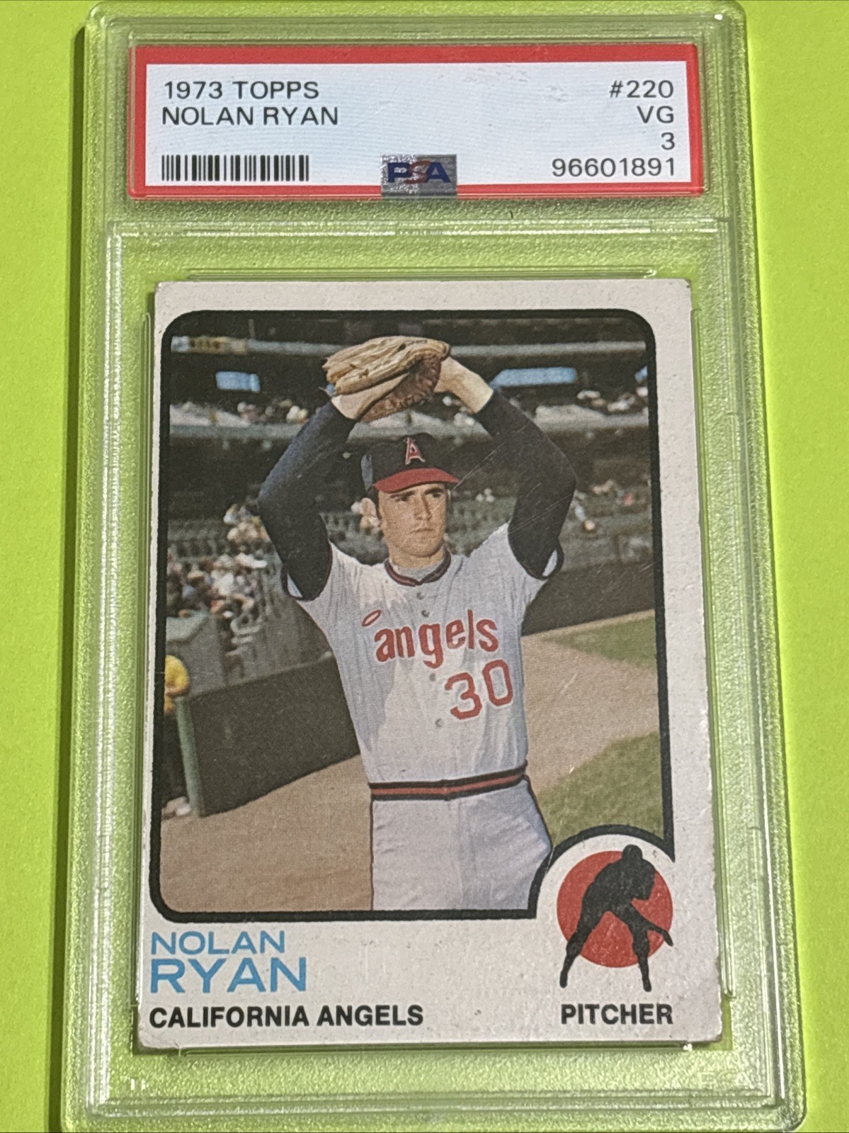 1973 Topps Nolan Ryan #220 PSA 3 Angels Hall of Fame Pitcher. view 1