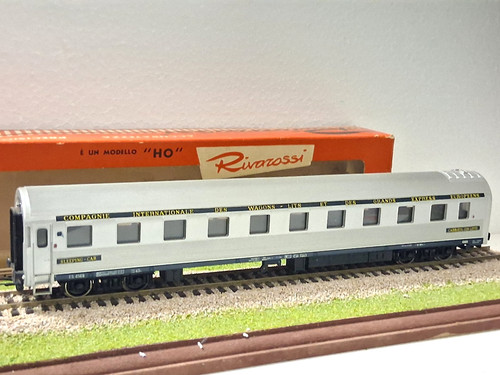 RIVAROSSI V LP CARROZZA CON LETTI CIWL F.S. SCALA 1/80 210654 | Condition: Usato
