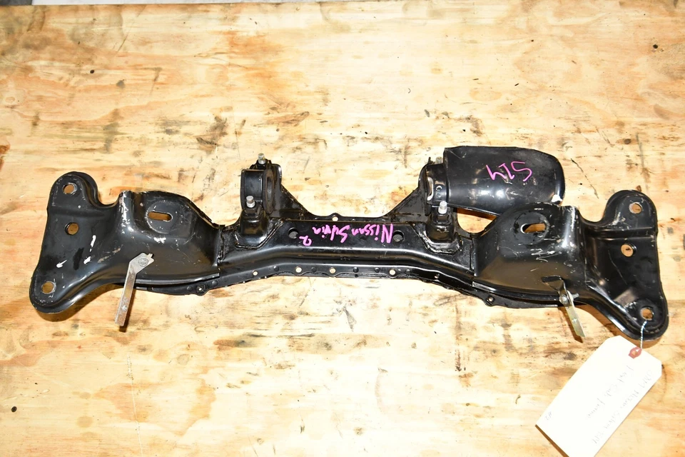 JDM 1995-1998 Nissan 240sx S14 OEM Subquadro Frontal Motor Berço Crossmember S14 - Imagem 2 de 3