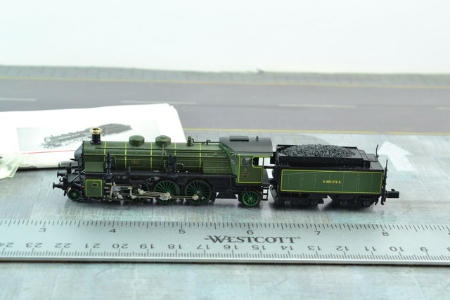 n scale steam locomotive with smoke