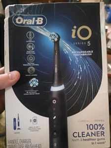 Oral-B iO Series 5 Electric Toothbrush Black, Rechargeable, Pressure Control