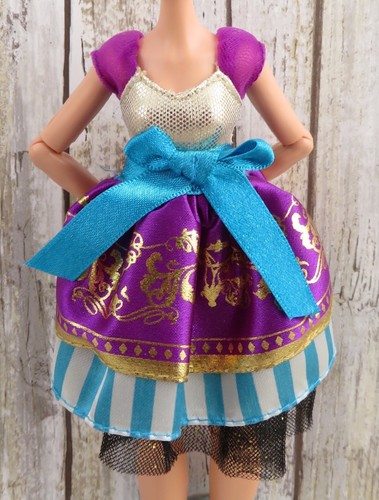 Madeline Hatter 1st Wave Chapter Fancy Dress Ever After High Doll (See descrip)