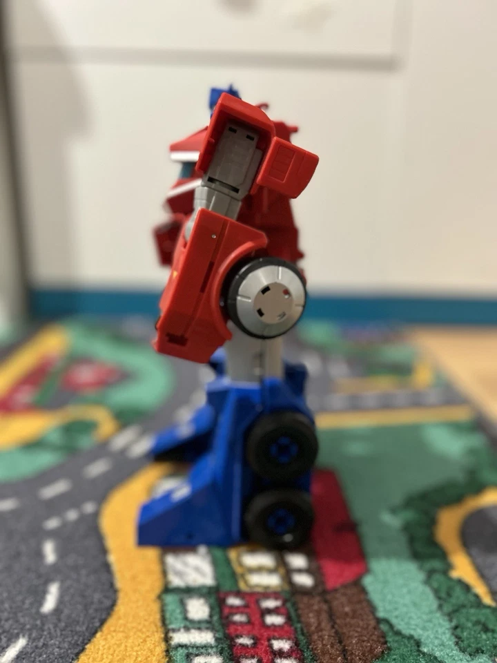 Transformers Cyberverse Ultra Class Class Bash Attack Optimus Prime gebr. - Bild 4 von 4